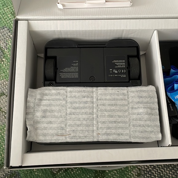 iRobot Braava 320 - good condition - white - Picture 5 of 5